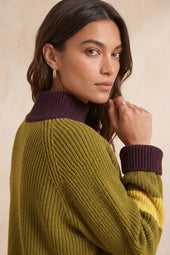 Pull Audacieuse Olive en Laine