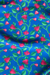 Tissu Fraises Volantes Bleu - Soi Paris